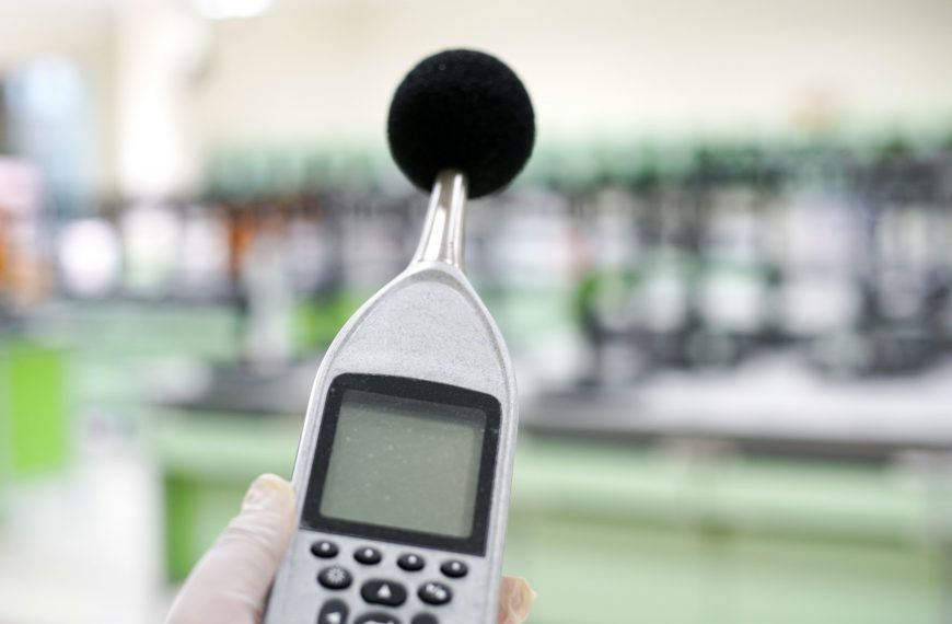 Stacja monitoringu hałasu w systemach pomiaru i&hellip;